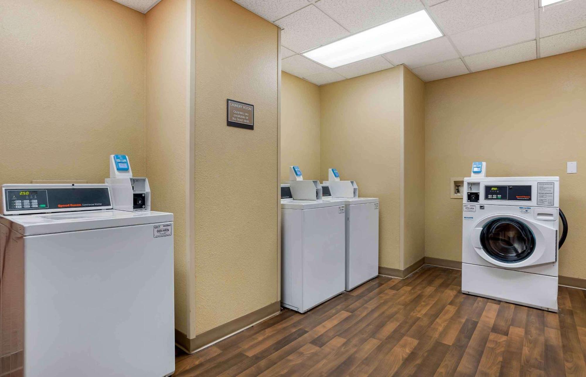 Extended America Select - Houston - Hotel 2*