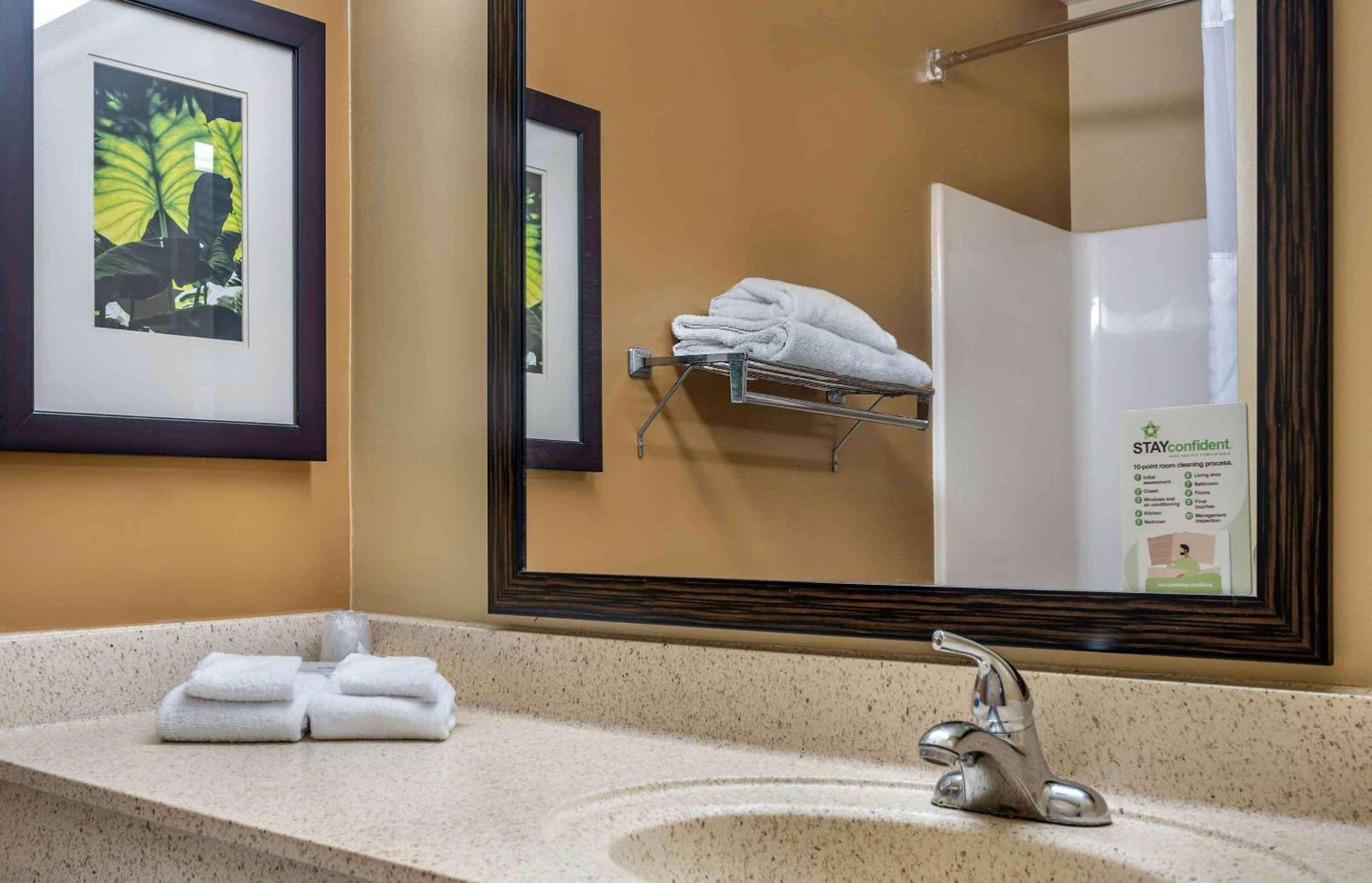 Extended America Select - Houston - Hotel