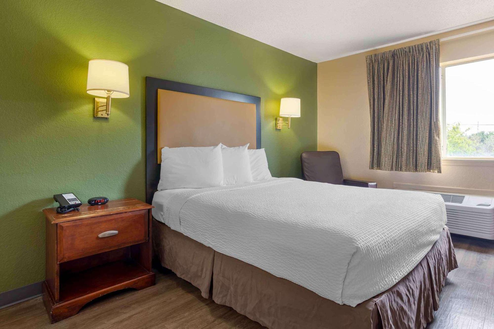Extended America Select - Houston - 2* Sugar Land