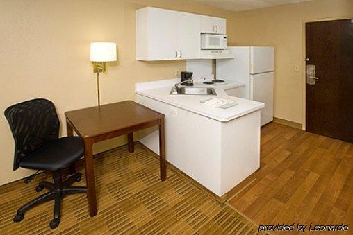 Extended America Select - Houston - 2*